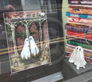 Ghosts in the Gallery by Lord Monteagle Medium (with Tealight)