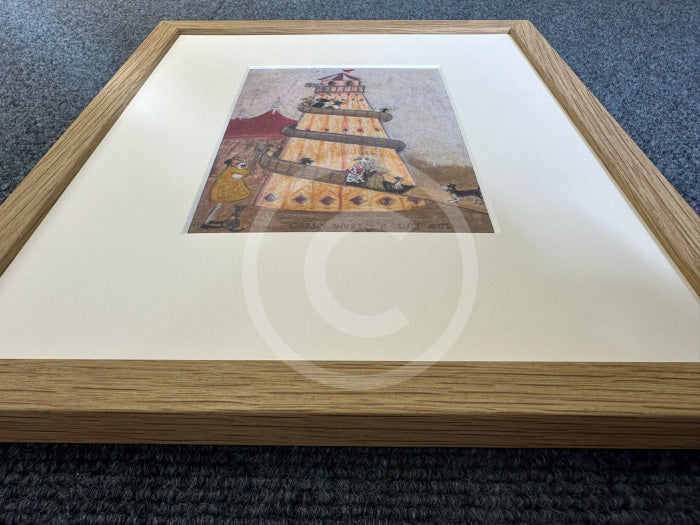 Framed in Oak, Close up of frame depth